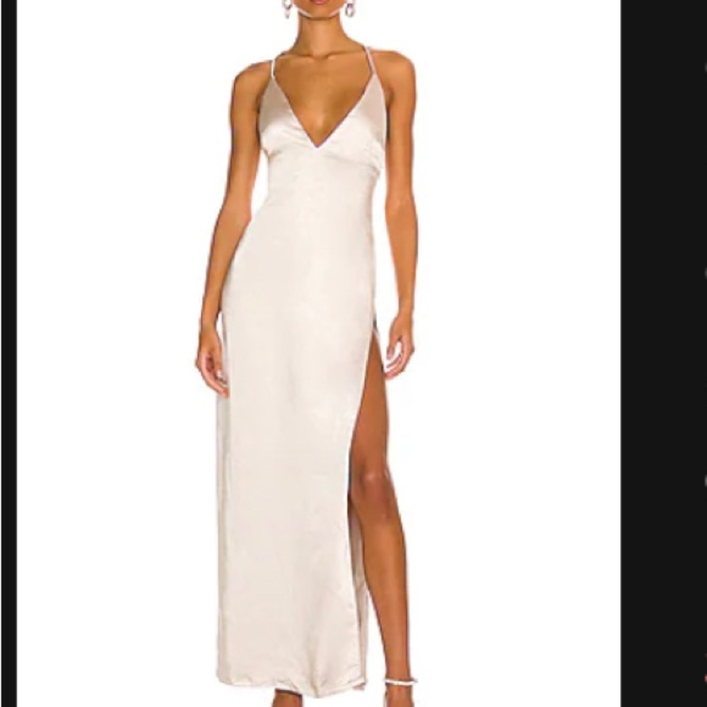 REVOLVE REGINA MAXI DRESS IN
CHAMPAGNE